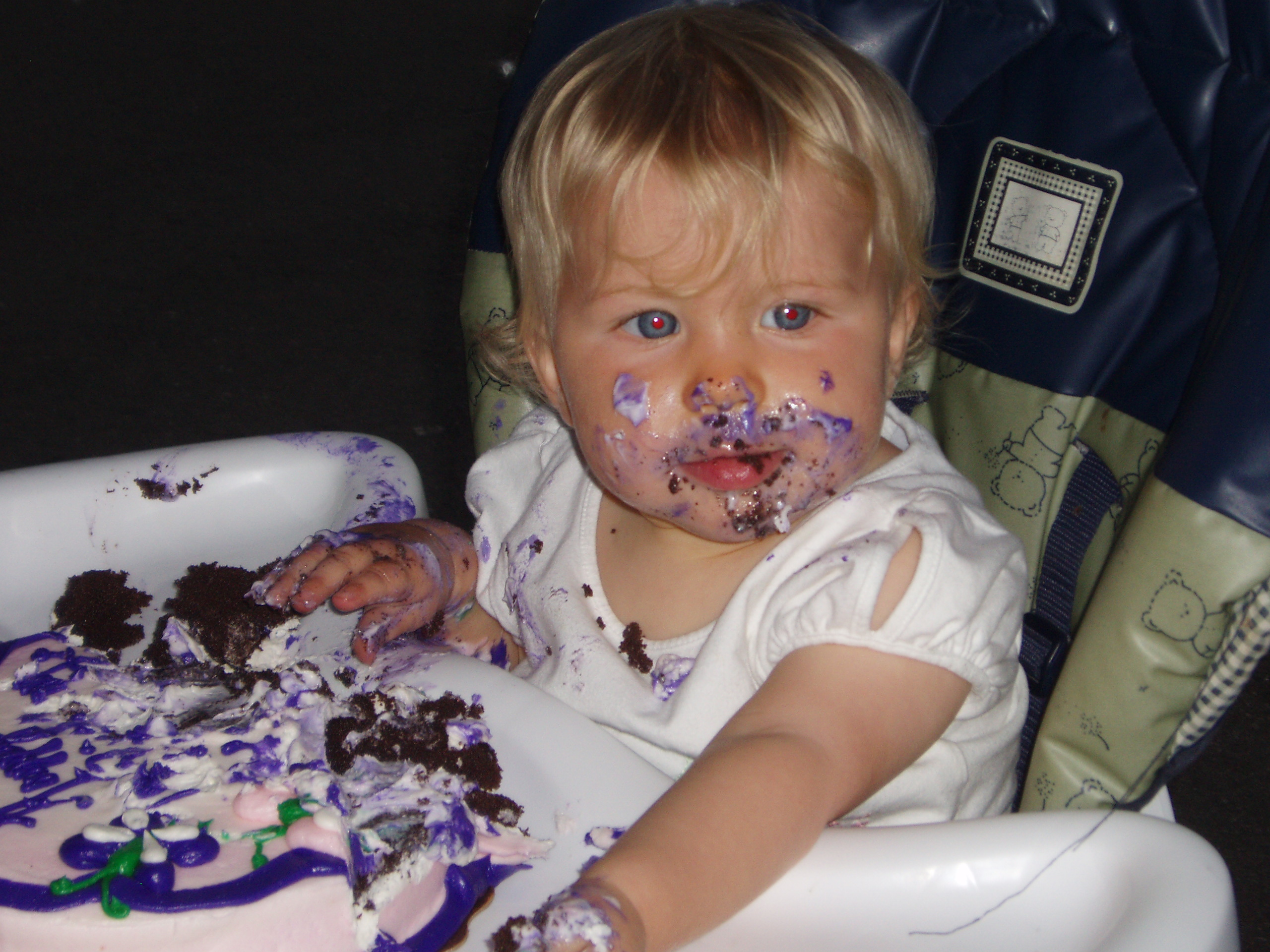 happymessygirl.jpg