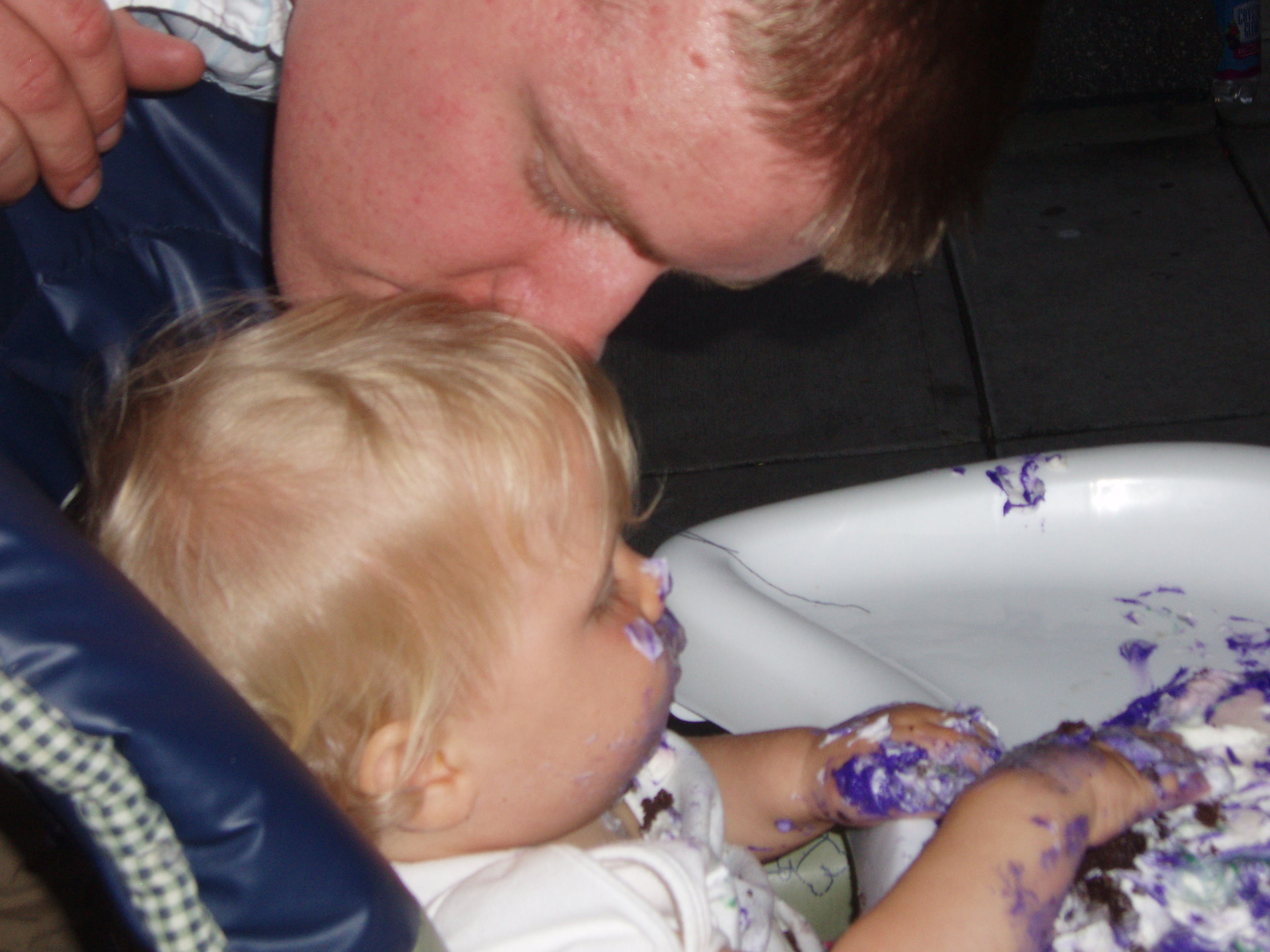 kissfromdad2.jpg